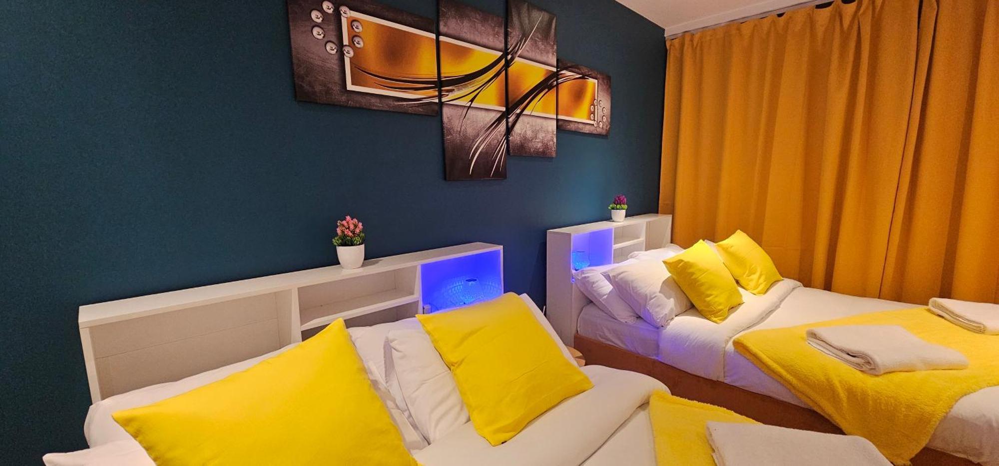 Glamorous At Christchurch Park Apartment